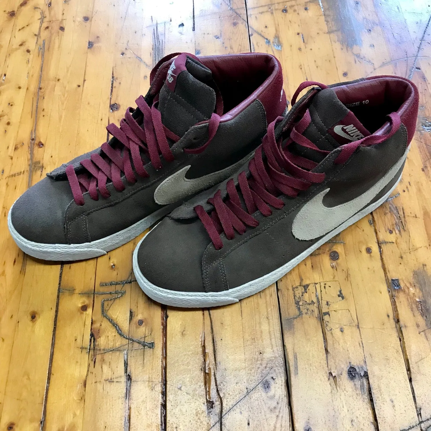 2005 NIKE SB Blazer Mid