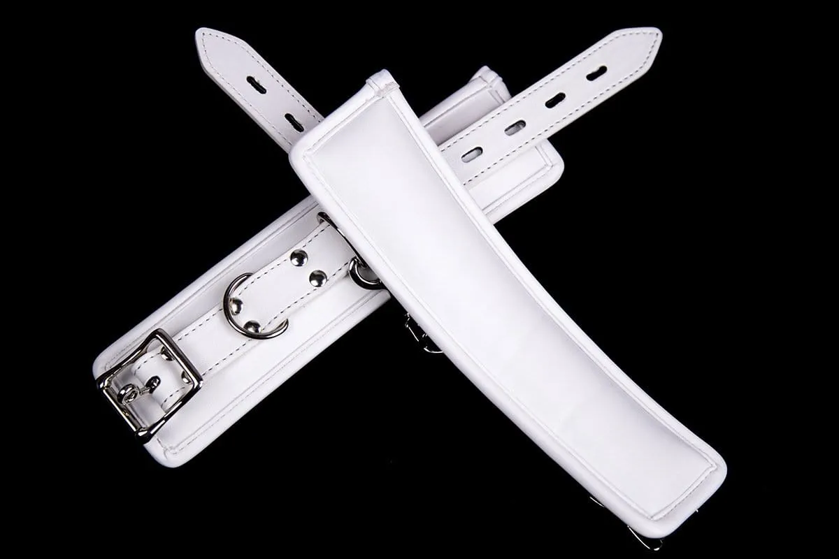 2468MQ      Padded Locking White Bondage Ankle Cuffs with Hardware Connection Chain