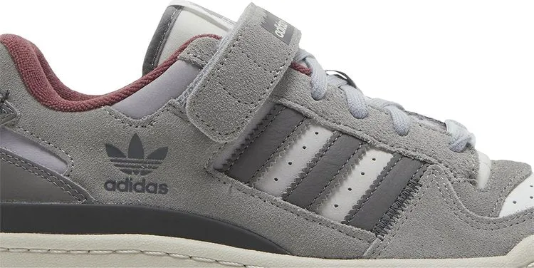 Adidas Home Alone 2 x Forum 84 Low 'Pigeon Lady' sneakers, gray