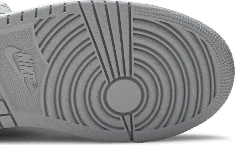 Air Jordan 1 Mid Smoke Gray Sneakers