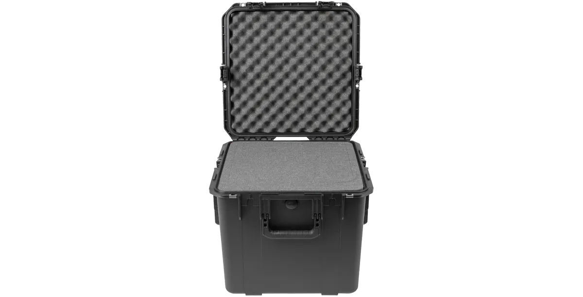 SKB Cases 3i 17" x 17" x 16"